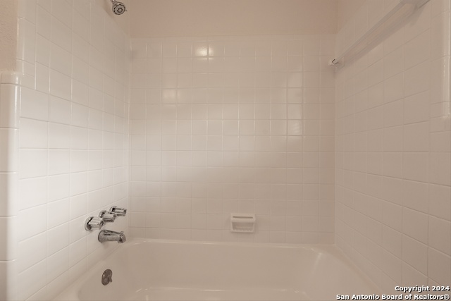 131 Brettonwood Dr Property Photo 12