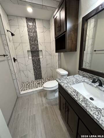 108 Estates Property Photo 17