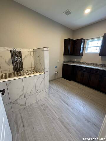 108 Estates Property Photo 25