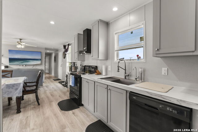 1029 Postert Ln Property Photo 5