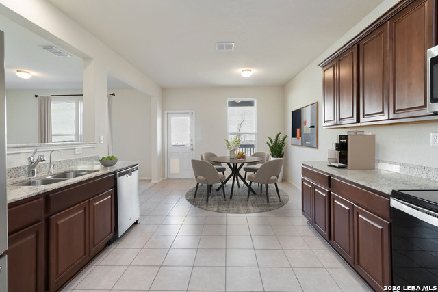 10331 Braunig Property Photo 4