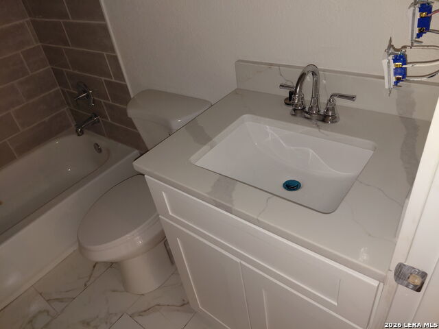 209 Eleanor Ave Property Photo 4