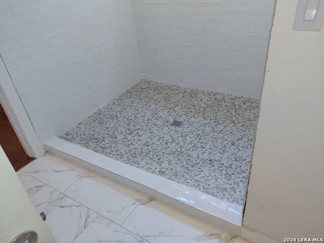 209 Eleanor Ave Property Photo 5