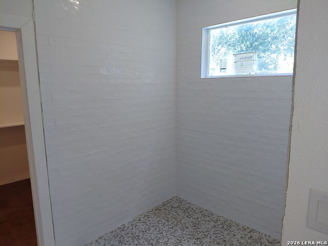 209 Eleanor Ave Property Photo 11