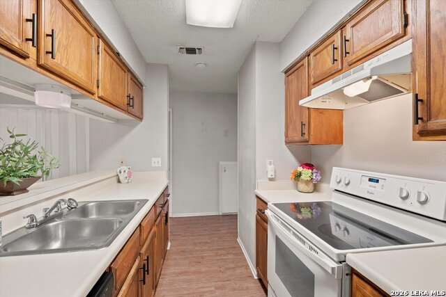 11136 El Sendero Property Photo 9