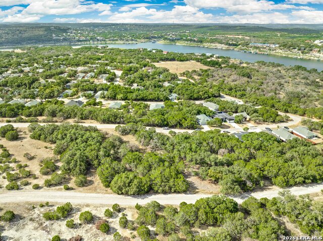 21804 Oxford Dr Property Photo 6
