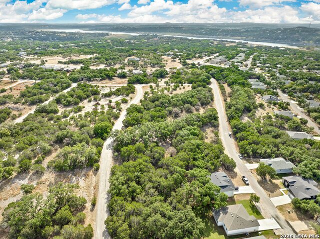 21804 Oxford Dr Property Photo 8