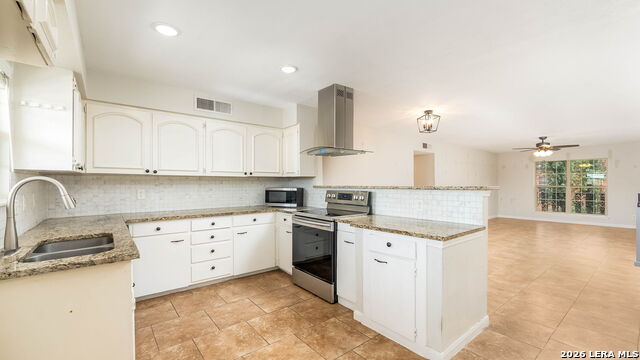 7500 Callaghan Property Photo 4