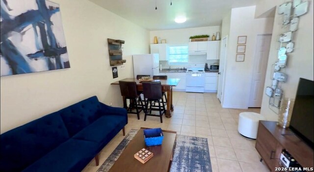 391 Riverside Dr Property Photo 9
