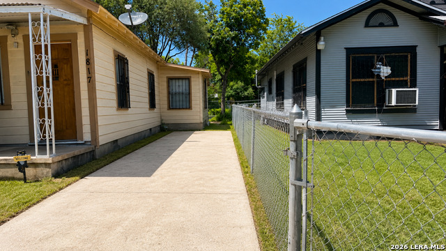 1817 San Luis Property Photo 13