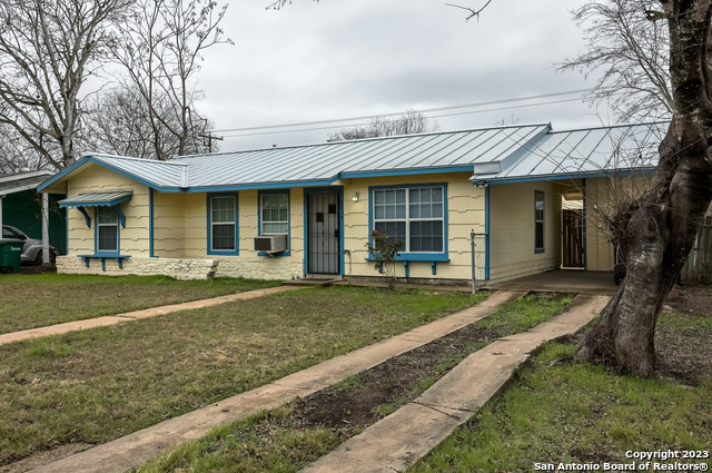 5434 Plumtree Dr Property Photo 2