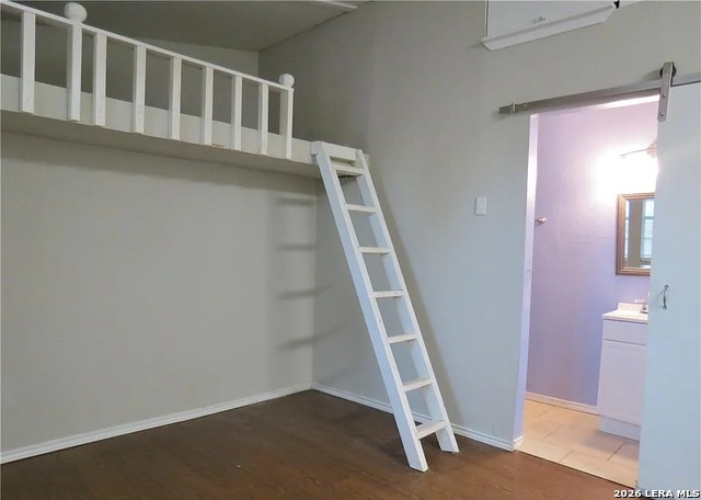 333 E Torrey St Property Photo 2