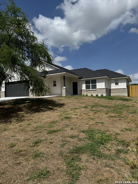 2000 Owens Ave Property Photo 1