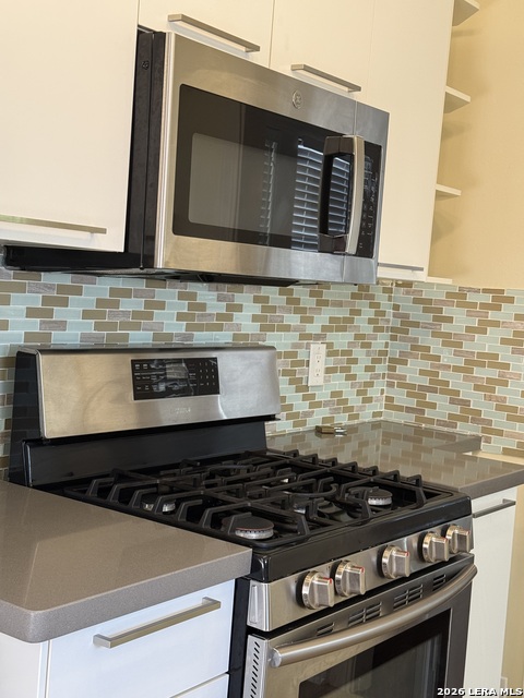6711 Broadway Property Photo 17