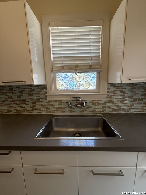 6711 Broadway Property Photo 18