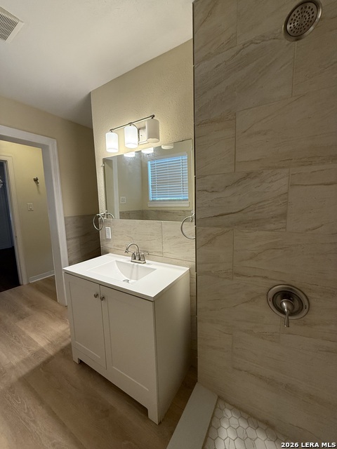 6711 Broadway Property Photo 21