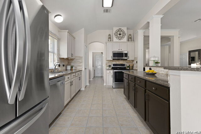 21009 Pedregoso Ln Property Photo 15