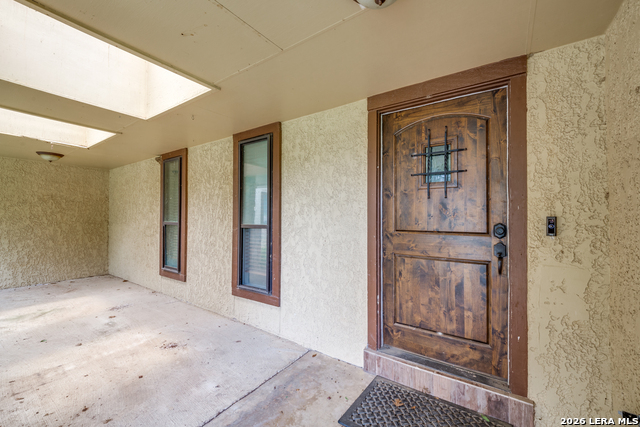 16115 Wolf Creek Property Photo 4