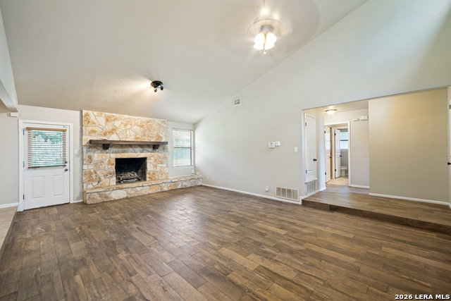 16115 Wolf Creek Property Photo 6