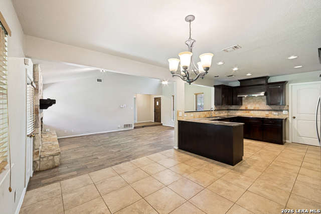 16115 Wolf Creek Property Photo 10