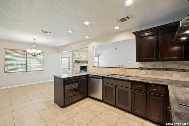 16115 Wolf Creek Property Photo 12