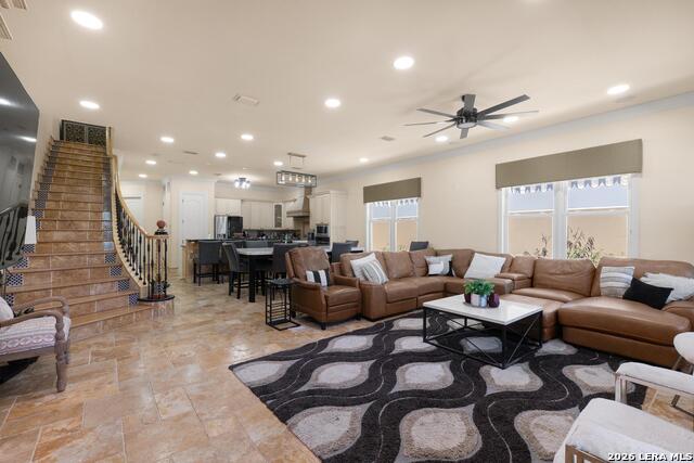 5609 S Laguna Circle Property Photo 4