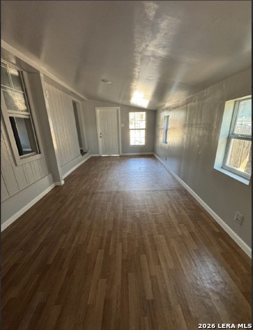 1111 Delgado St Property Photo 2
