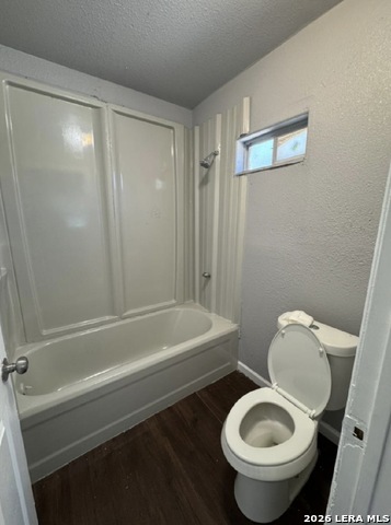 1111 Delgado St Property Photo 9