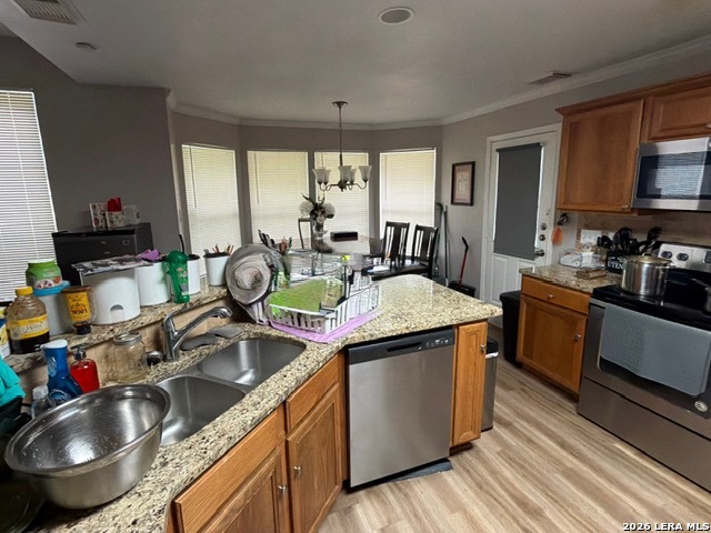 111 Rimdale Property Photo 8