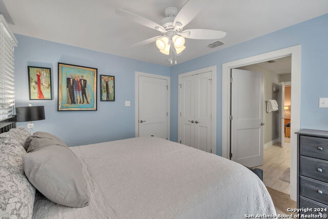 728 E Guenther St Property Photo 36
