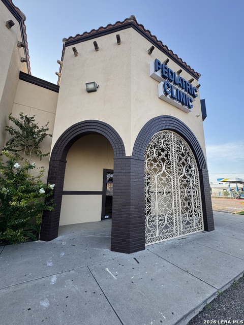 807 S Cage Blvd Property Photo 3