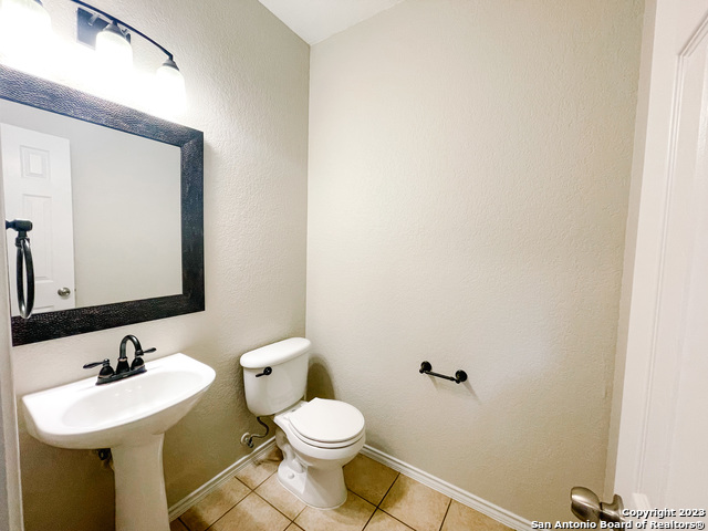 7738 Paraiso Cir Property Photo 11
