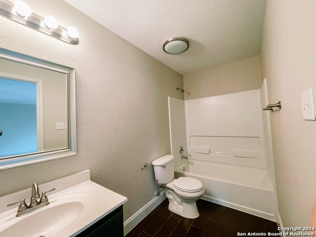 7738 Paraiso Cir Property Photo 18