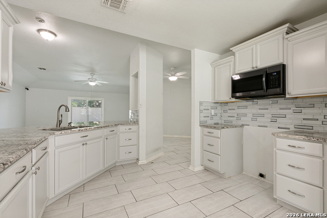 5030 Timber Wind Property Photo 8