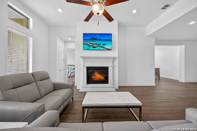 23218 Curvado Property Photo 11