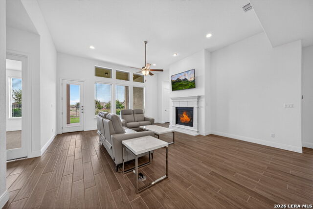 23218 Curvado Property Photo 12