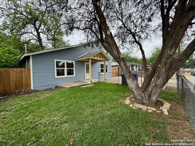 1023 Crystal Property Photo 1