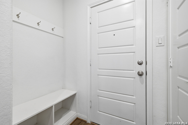 9310 Mccoy Pass Property Photo 10