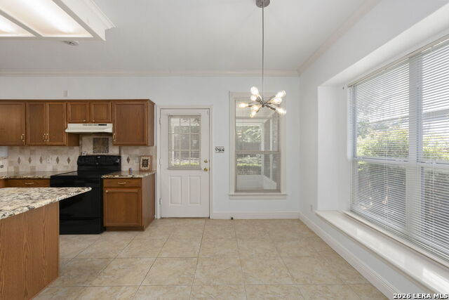 2323 Cardigan Hl Property Photo 25