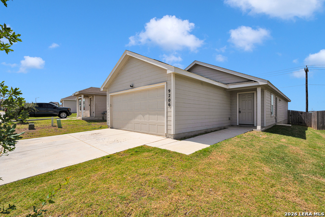 9206 Selene Pl Property Photo 2