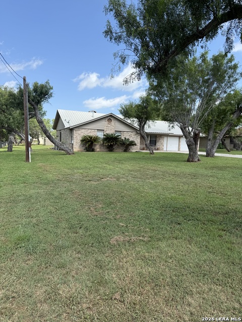 2723 TRIPLE TREE DR Property Photo 1