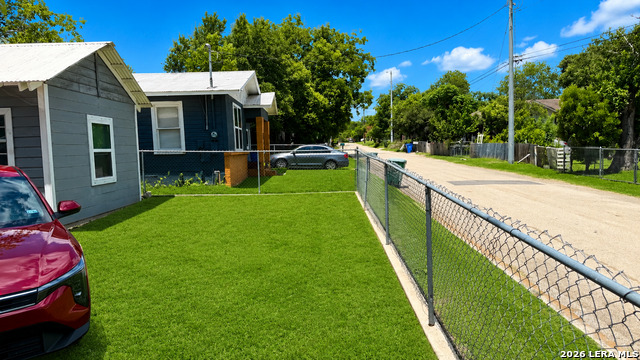 232 Campbell Property Photo 18