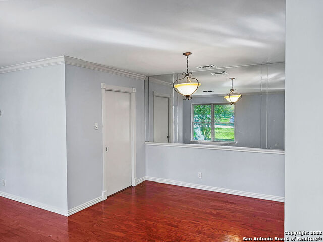 521 Paseo Canada St Property Photo 3