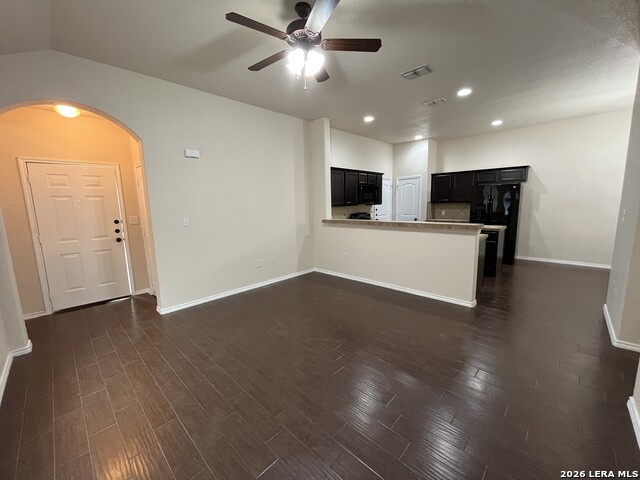 685 Creekside Cir Property Photo 5