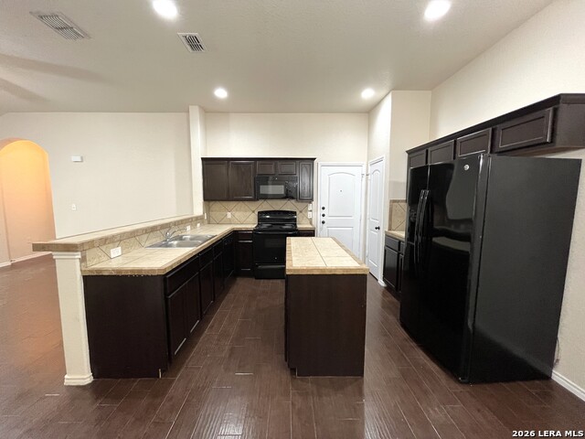685 Creekside Cir Property Photo 6