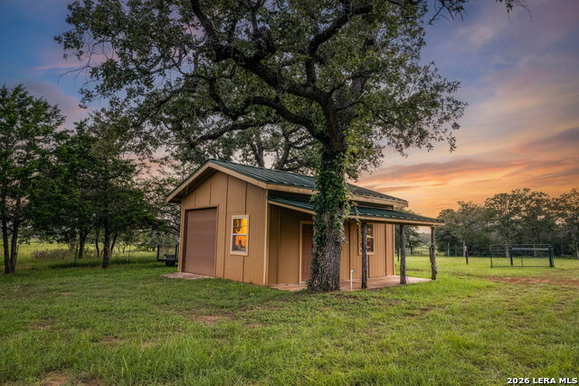 10488 State Highway 304 Property Photo 6