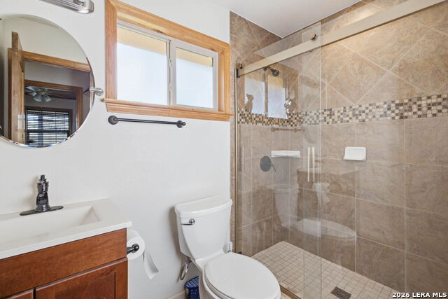 10488 State Highway 304 Property Photo 28