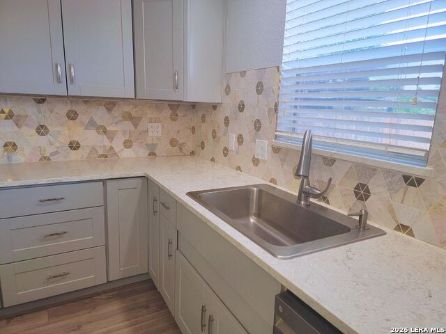 7714 Cortland Oak Property Photo 4