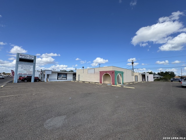 920 S Closner Boulevard Property Photo 1
