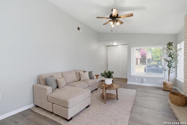 9604 Fountain Property Photo 4